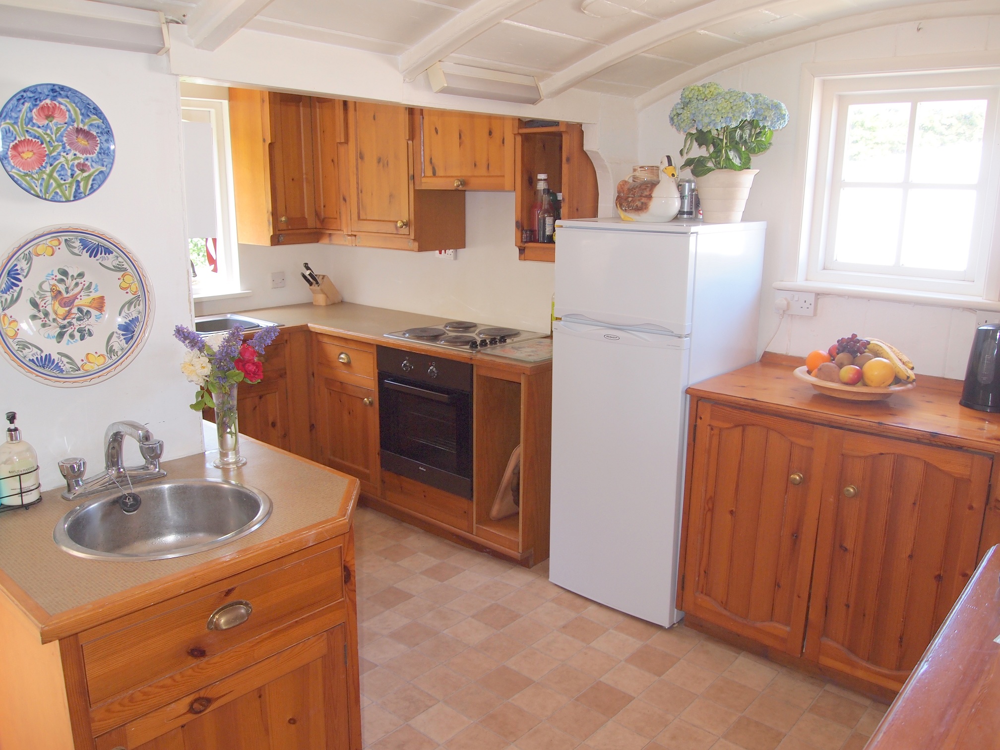 fully equipt kitchen